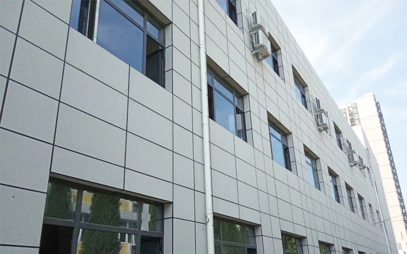 聚氨酯外墻保溫板施工完成后效果非常理想