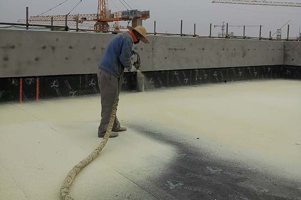 噴涂硬泡聚氨酯保溫